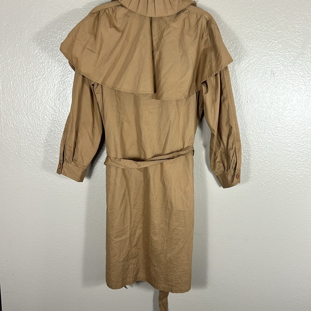 Elegant Tan Trench Coat - Picture 9 of 11
